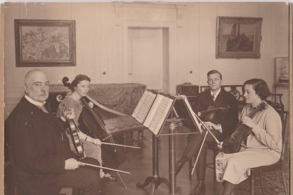Franz von Mendelssohn, Ursula Hildebrandtová, Emil Bohnke a Lilli von Mendelssohn-Bohnke (zdroj Carla Shapreau, foto M: Joël-Heinzelmann)