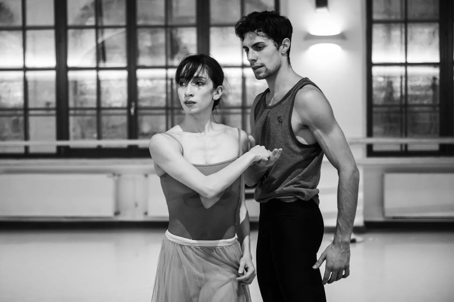 Romina Contreras na zkouškách baletu L’Histoire de Manon (foto Serghei Gherciu)