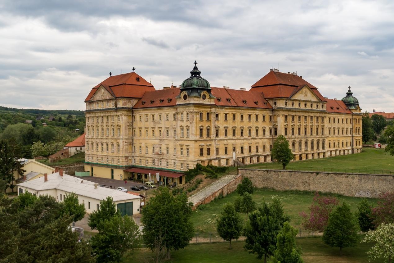 Lounský klášter (zdroj Silberbauerovo hudební Podyjí)