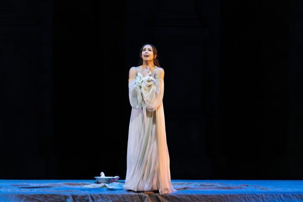 Vincenzo Bellini: Náměsíčná, Metropolitní opera New York – Nadine Sierra (zdroj Aerofilms)