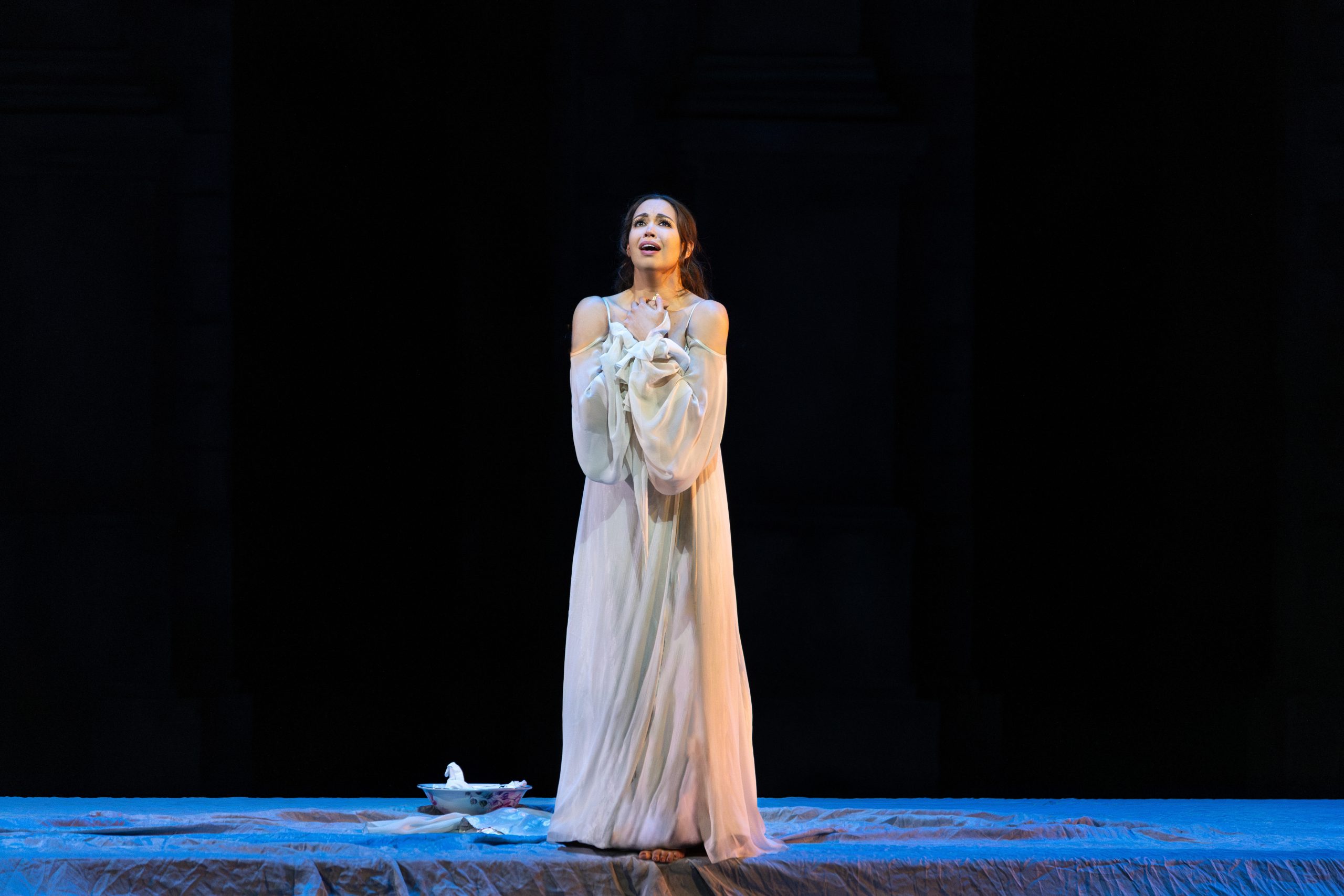 Vincenzo Bellini: Náměsíčná, Metropolitní opera New York – Nadine Sierra (zdroj Aerofilms)