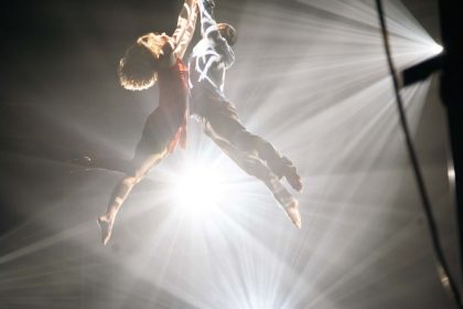 Tanec a nový cirkus na Glastonbury (Foto Nina Bumbálková)