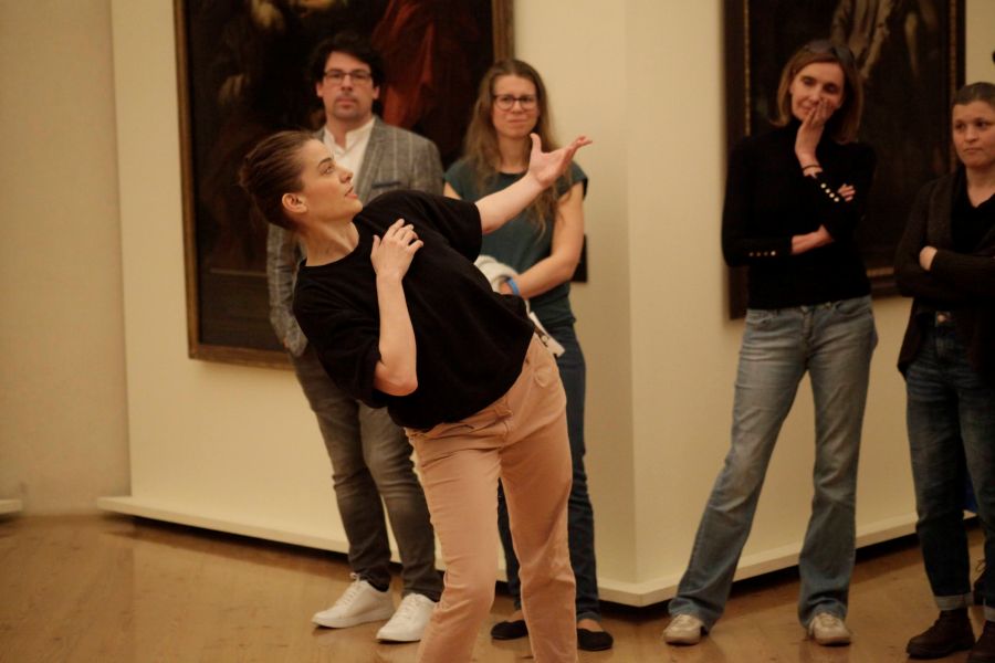 Tanec v galerii – A Fancy (Hana Polanská Turečková, foto Julie Stehnová)