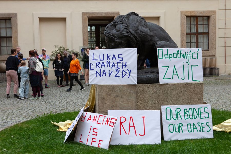 Tanec v galerii – A Fancy (foto Julie Stehnová)