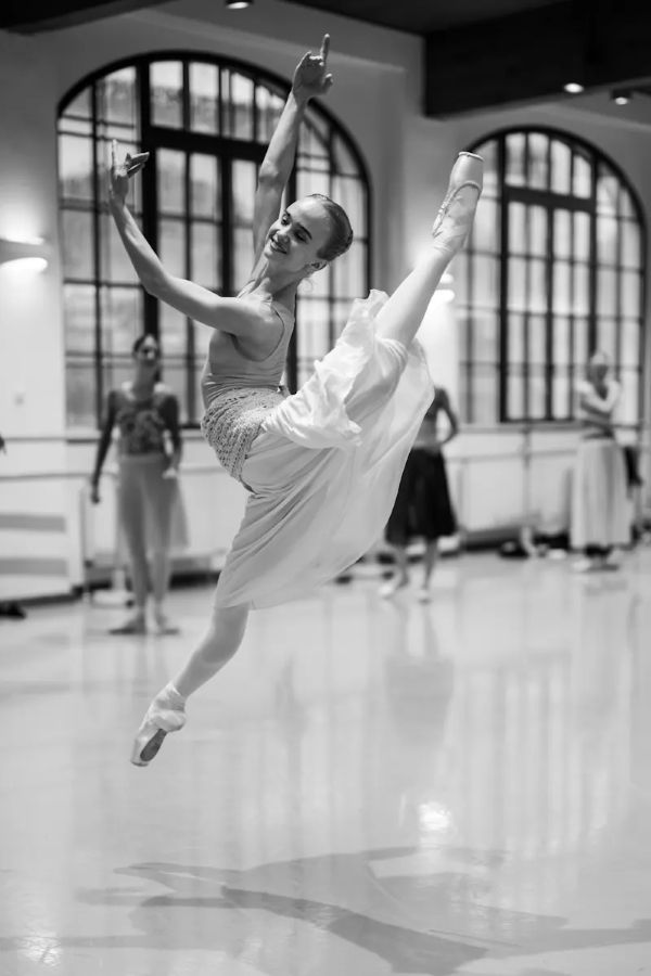 Zkoušky baletu L’Histoire de Manon (foto Serghei Gherciu, Národní divadlo)
